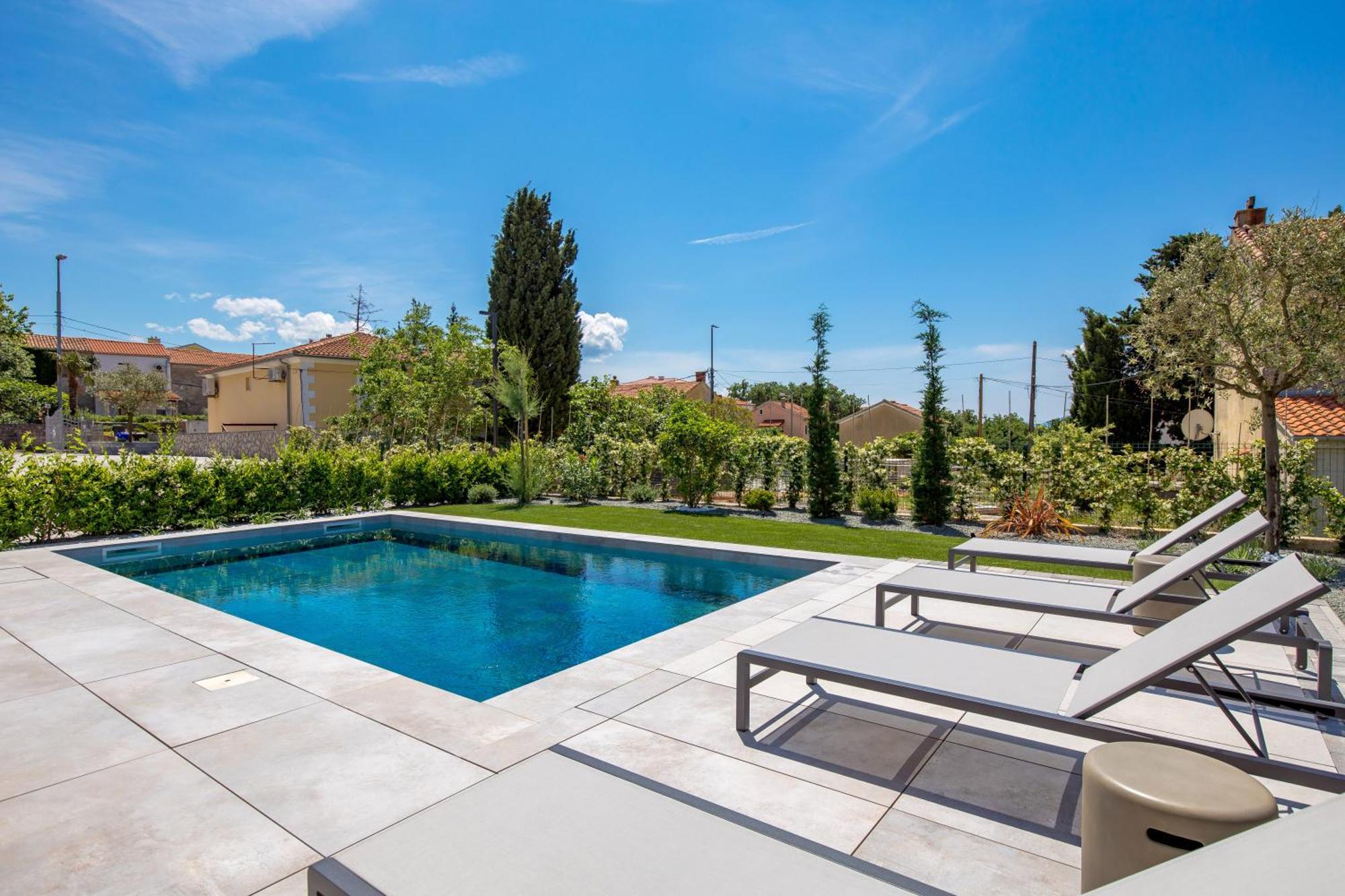 Apartmani Vila Mara M 1 Heated Pool Omišalj Exterior foto